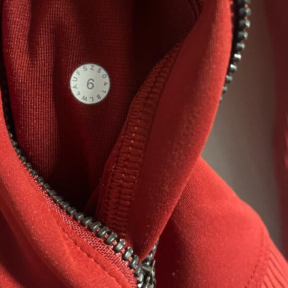 Lulu lemon jacket - Picture 2 of 3